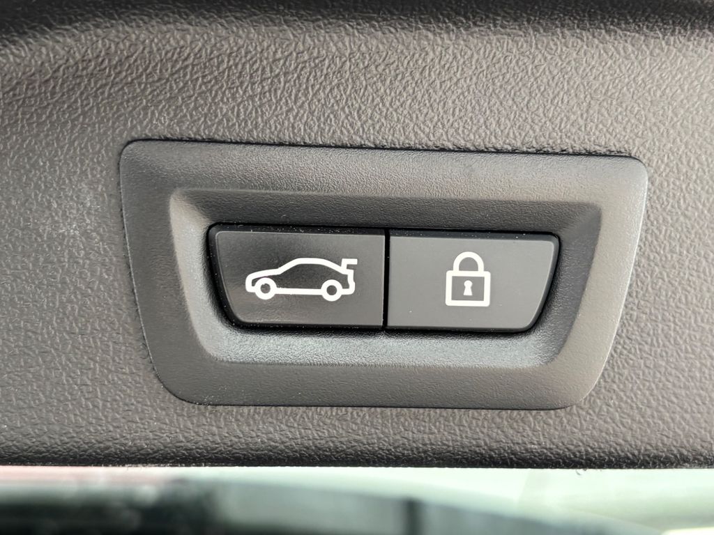 BMW X5 2023 г. Чёрный, пробег 58895 км
