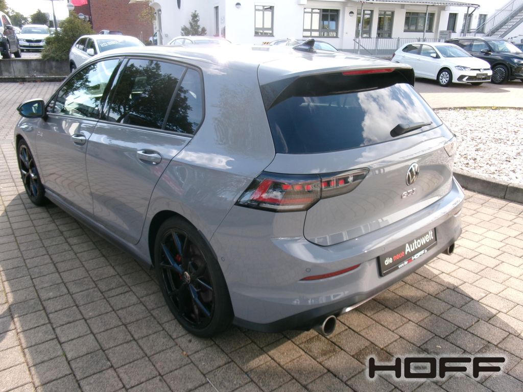 Volkswagen Golf 2024 г. Серый, пробег 58900 км