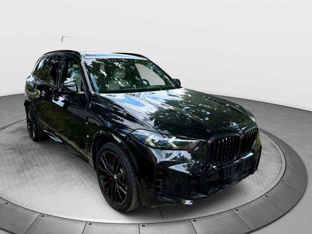 BMW X5 2024 г. Чёрный, пробег 39000 км
