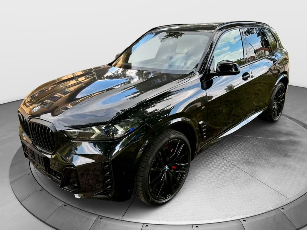 BMW X5 2024 г. Чёрный, пробег 39000 км