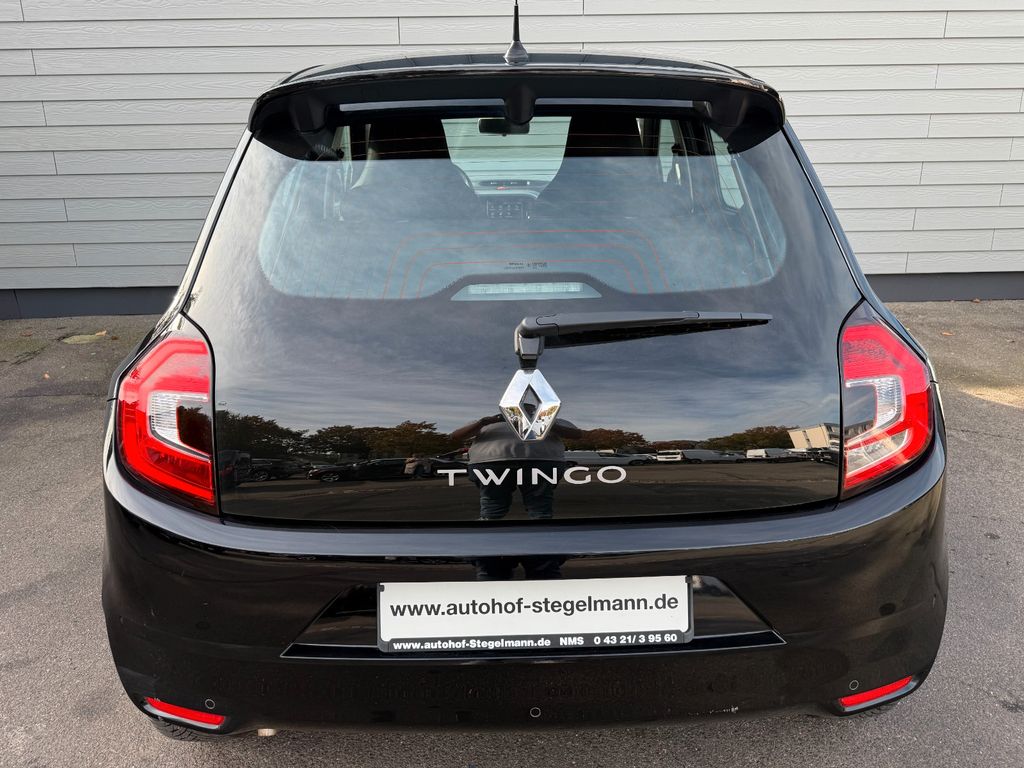 Renault Twingo 2022 г. Чёрный, пробег 55940 км