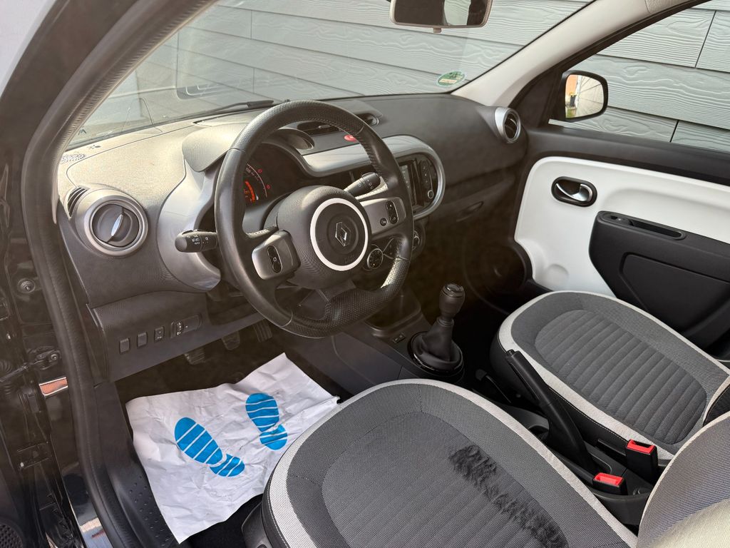 Renault Twingo 2022 г. Чёрный, пробег 55940 км