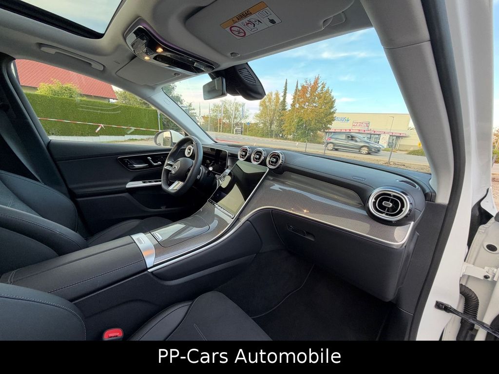 Mercedes-Benz GLC 300 2025 г. Белый, пробег 25510 км