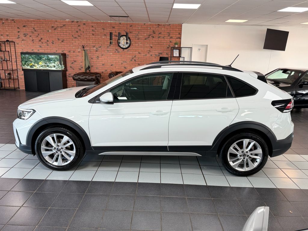 Volkswagen Taigo 2022 г. Белый, пробег 44000 км