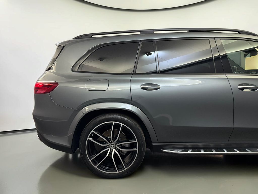 Mercedes-Benz GLS 450 2025 г. Серый, пробег 60000 км