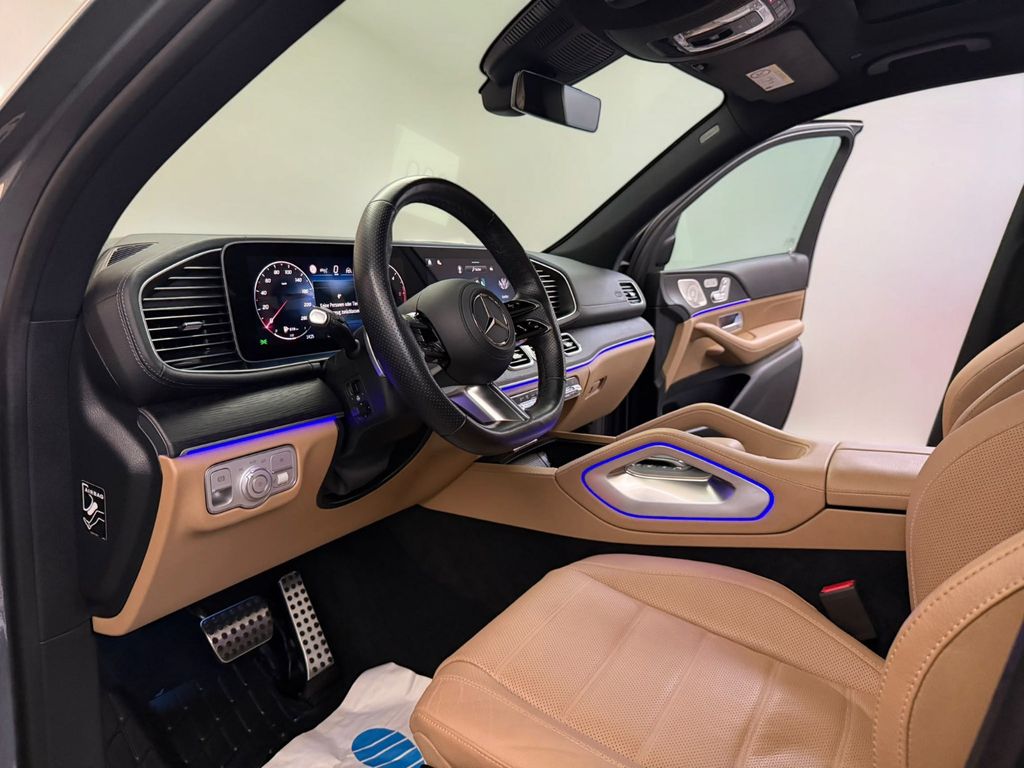Mercedes-Benz GLS 450 2025 г. Серый, пробег 60000 км