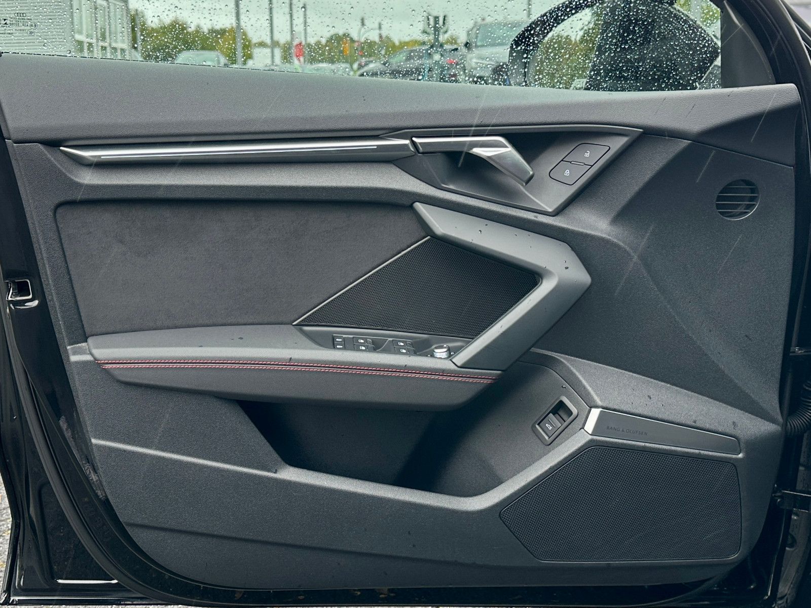 Audi RS3 2022 г. Чёрный, пробег 33290 км