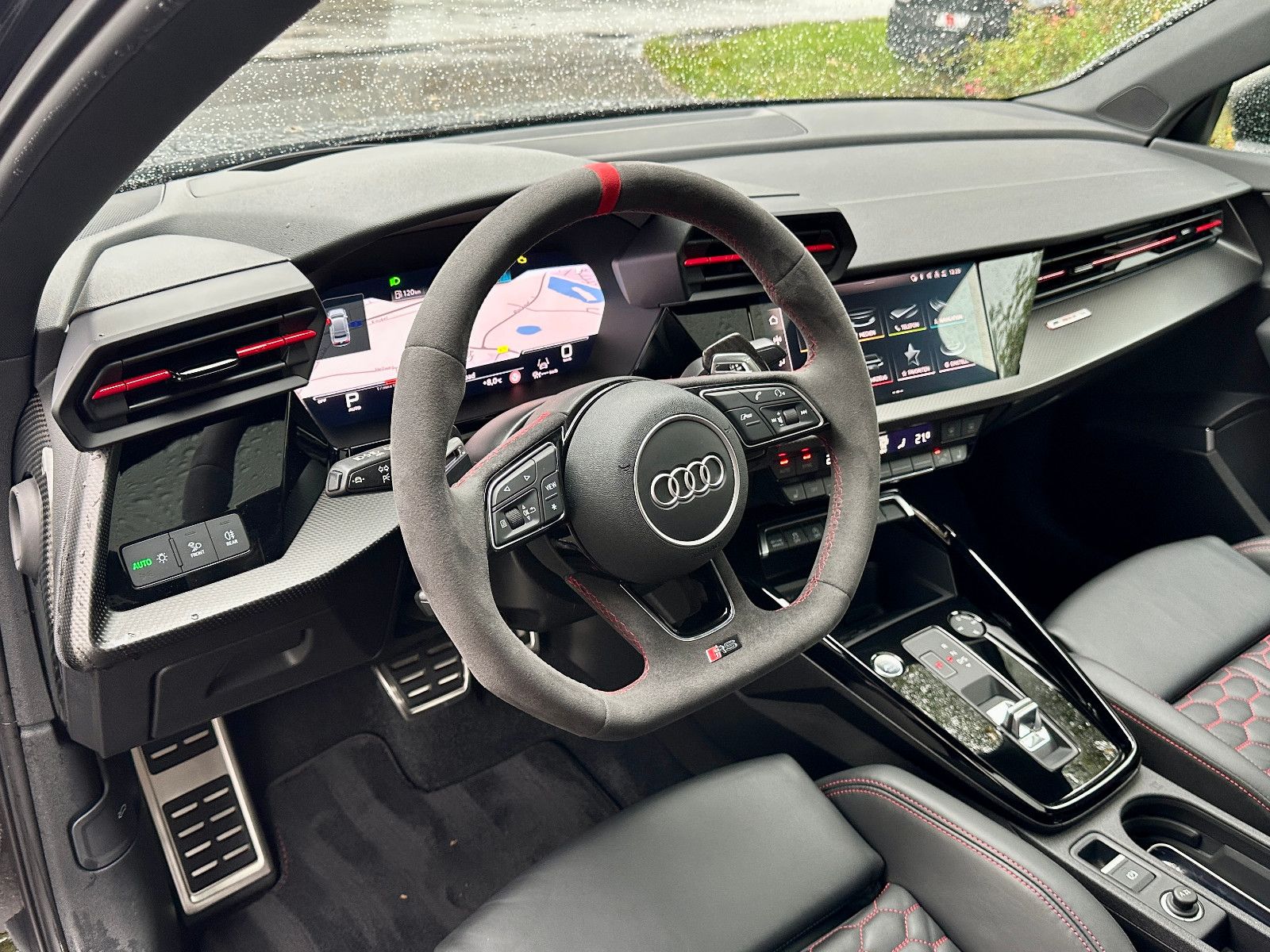 Audi RS3 2022 г. Чёрный, пробег 33290 км