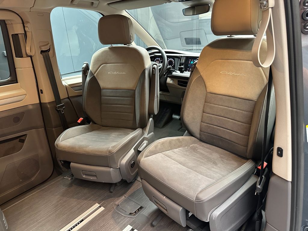 Volkswagen T7 CALIFORNIA 2025 г. Серый, пробег 7000 км