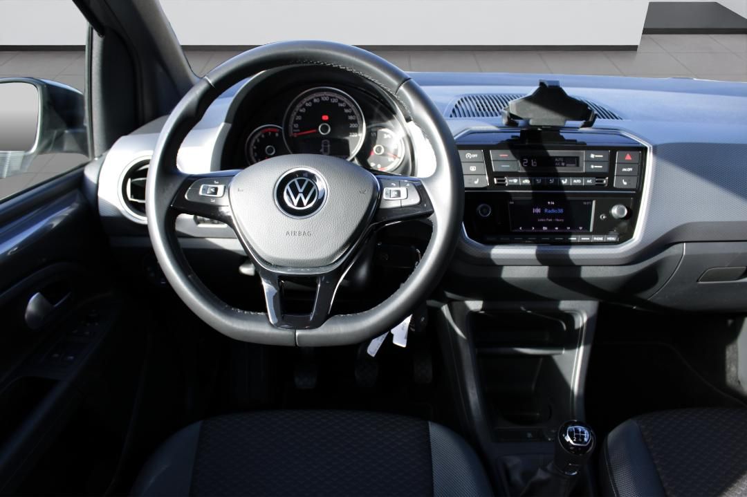 Volkswagen up! 2023 г. Серый, пробег 31940 км