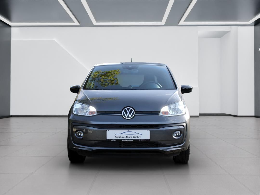 Volkswagen up! 2023 г. Серый, пробег 31940 км