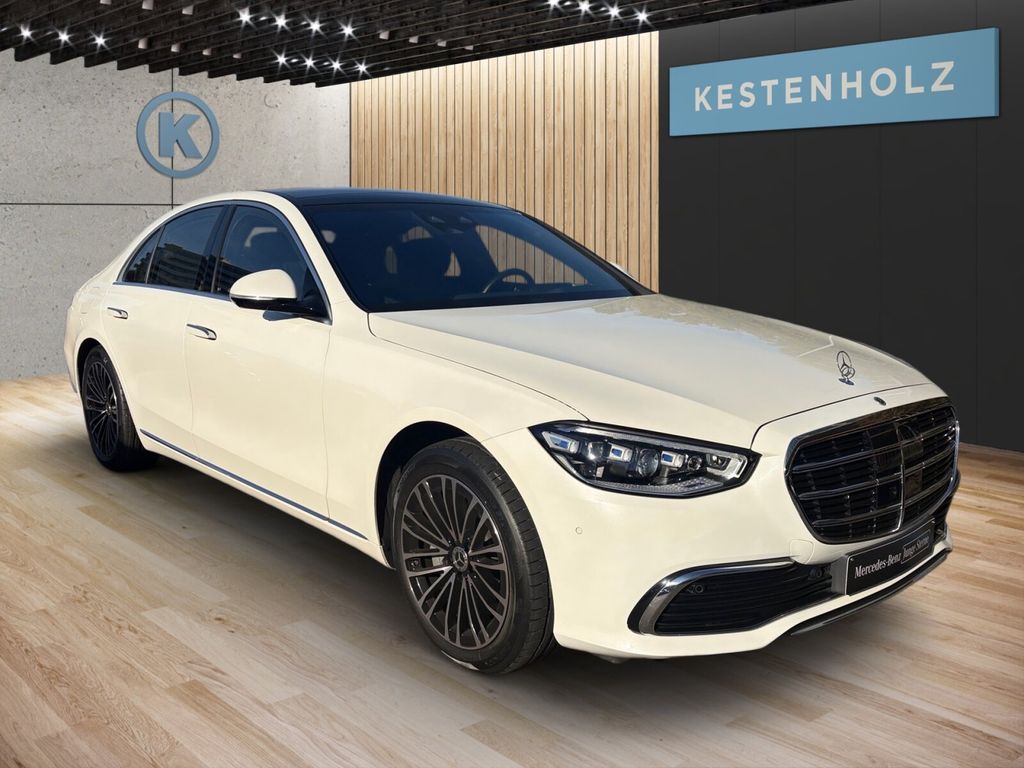 Mercedes-Benz S 500 2021 г. Белый, пробег 28561 км