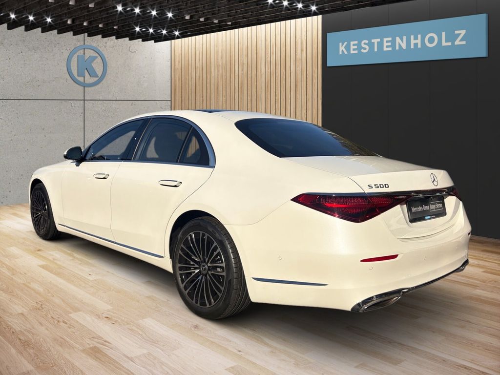Mercedes-Benz S 500 2021 г. Белый, пробег 28561 км