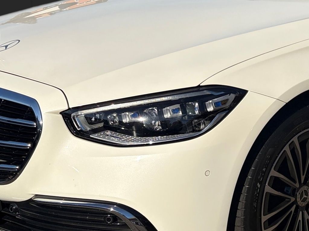 Mercedes-Benz S 500 2021 г. Белый, пробег 28561 км