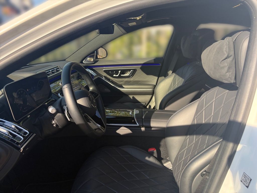Mercedes-Benz S 500 2021 г. Белый, пробег 28561 км