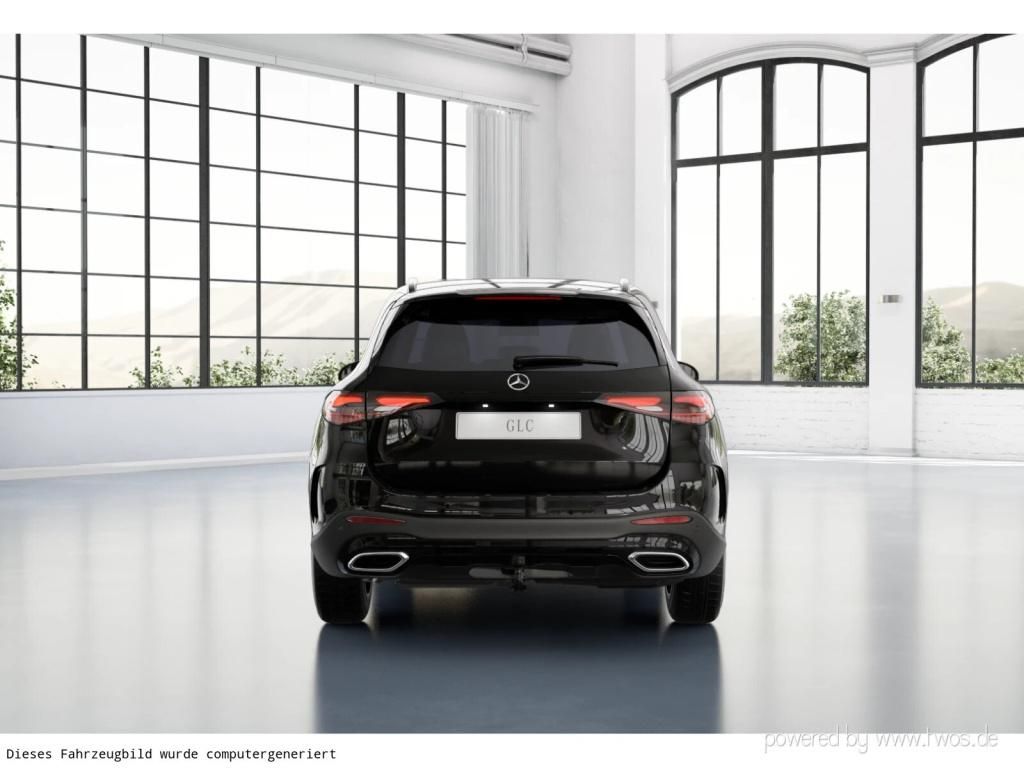 Mercedes-Benz GLC 200 2025 г. Чёрный, пробег 22400 км