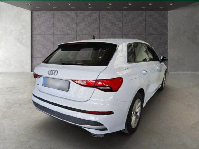 Audi A3 2024 г. Белый, пробег 37600 км