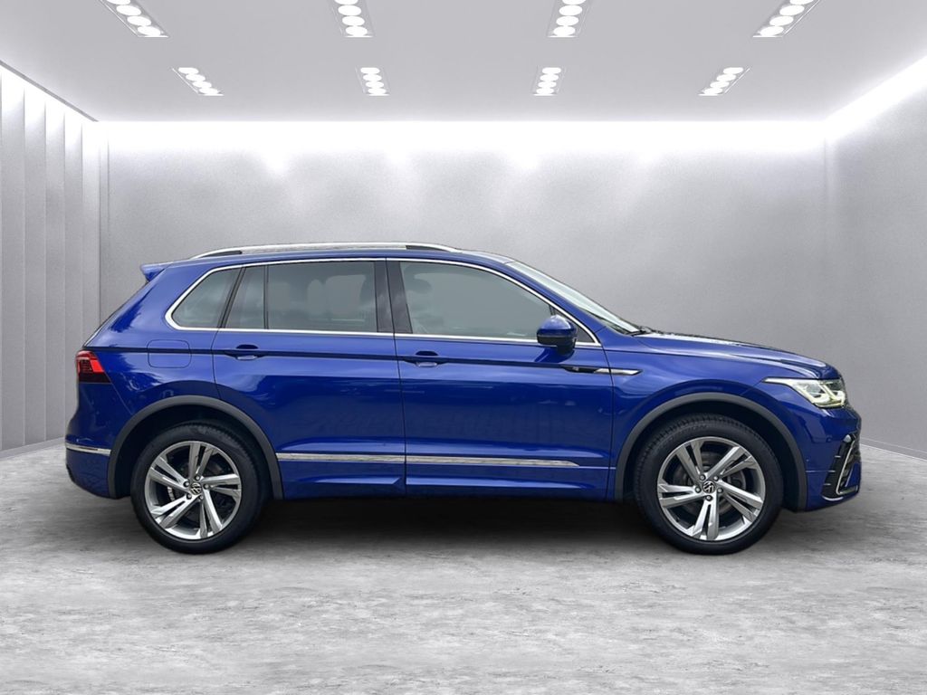 Volkswagen Tiguan 2022 г. Синий, пробег 47850 км