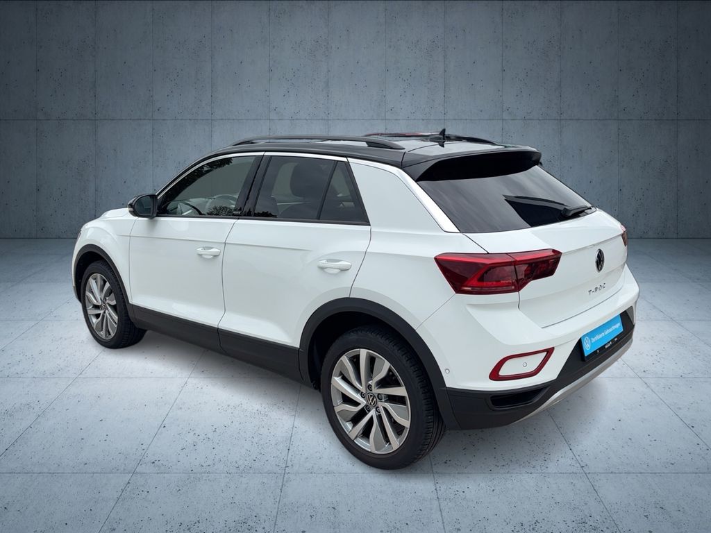 Volkswagen T-Roc 2023 г. Белый, пробег 51100 км