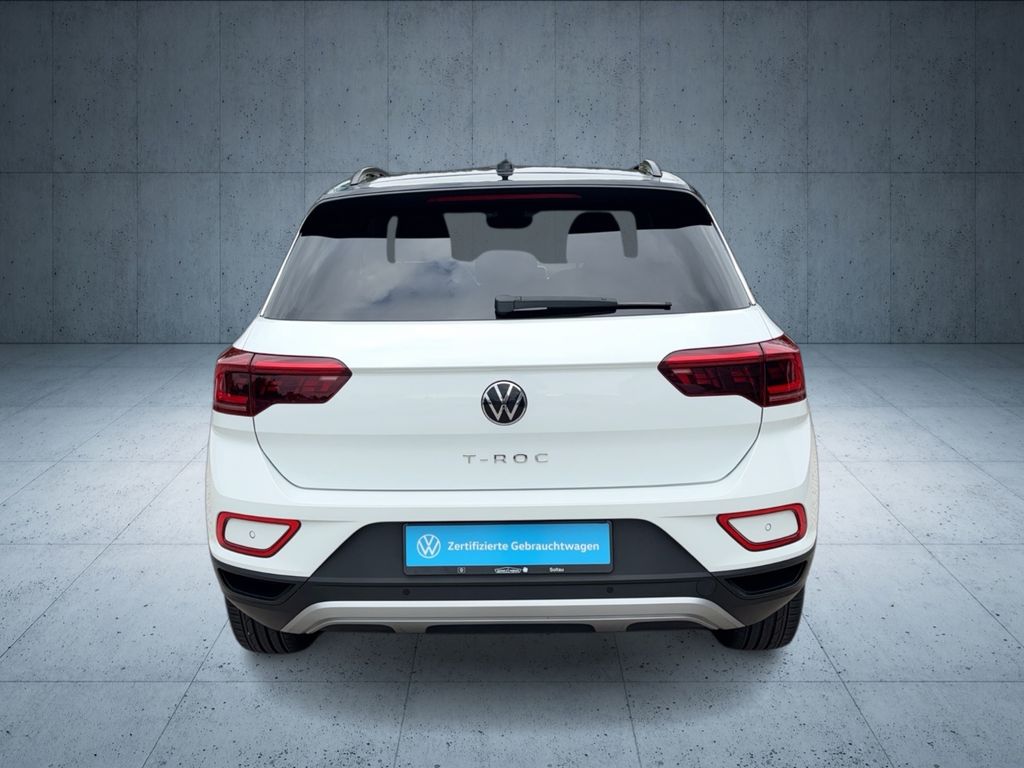 Volkswagen T-Roc 2023 г. Белый, пробег 51100 км