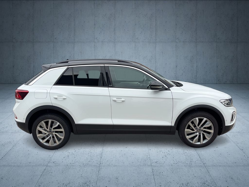 Volkswagen T-Roc 2023 г. Белый, пробег 51100 км