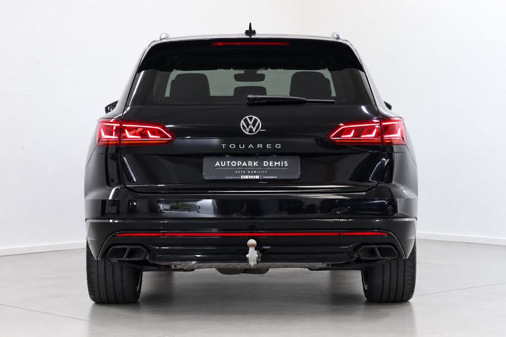 Volkswagen Touareg 2023 г. Чёрный, пробег 51491 км
