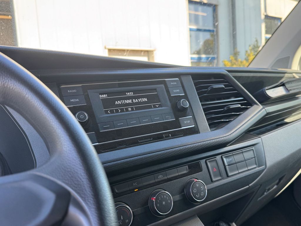 Volkswagen T6 TRANSPORTER 2022 г. Белый, пробег 36000 км