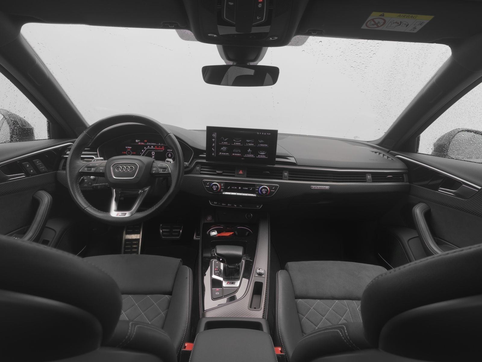 Audi RS4 2021 г. Серый, пробег 54800 км