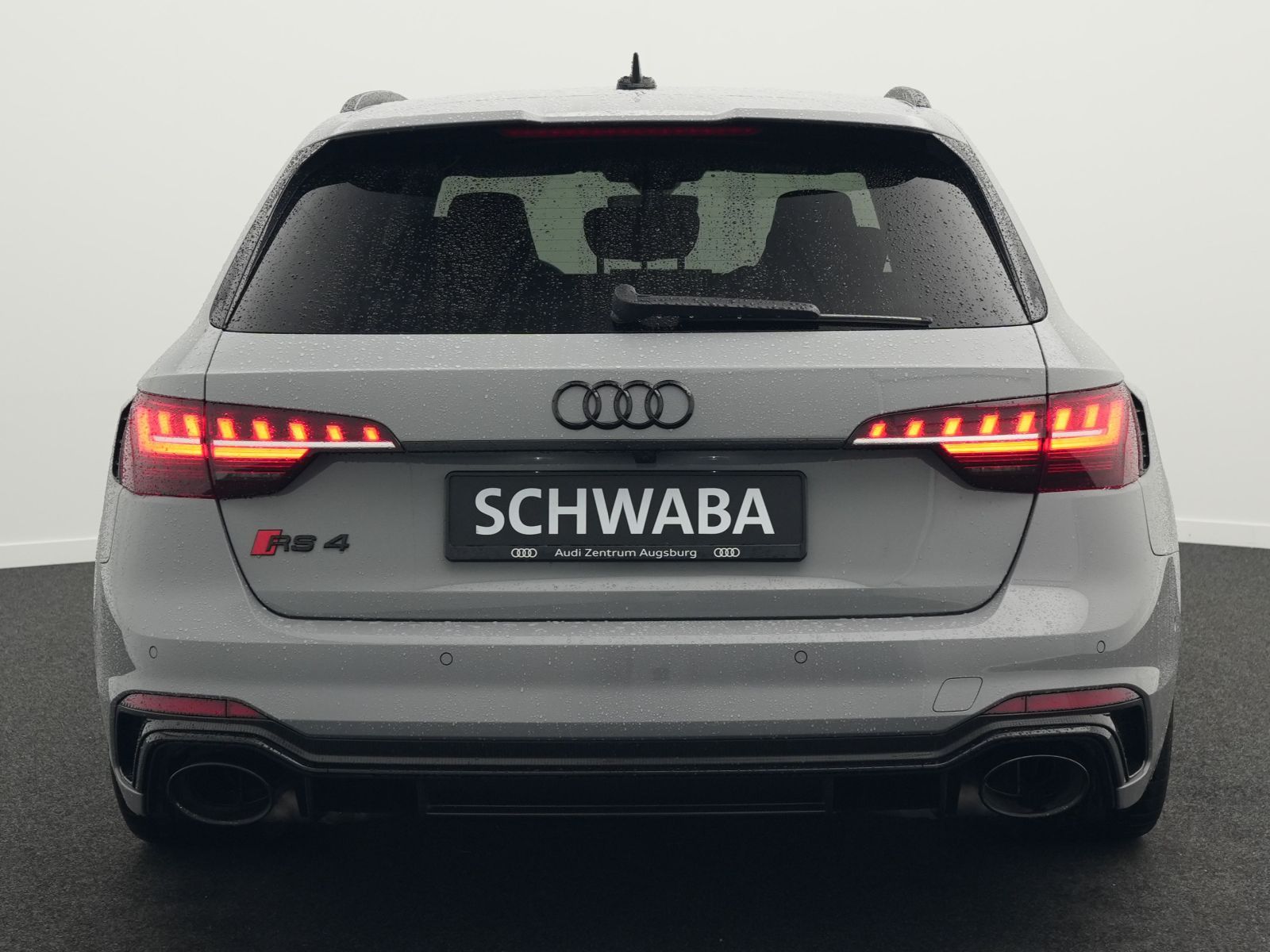 Audi RS4 2021 г. Серый, пробег 54800 км