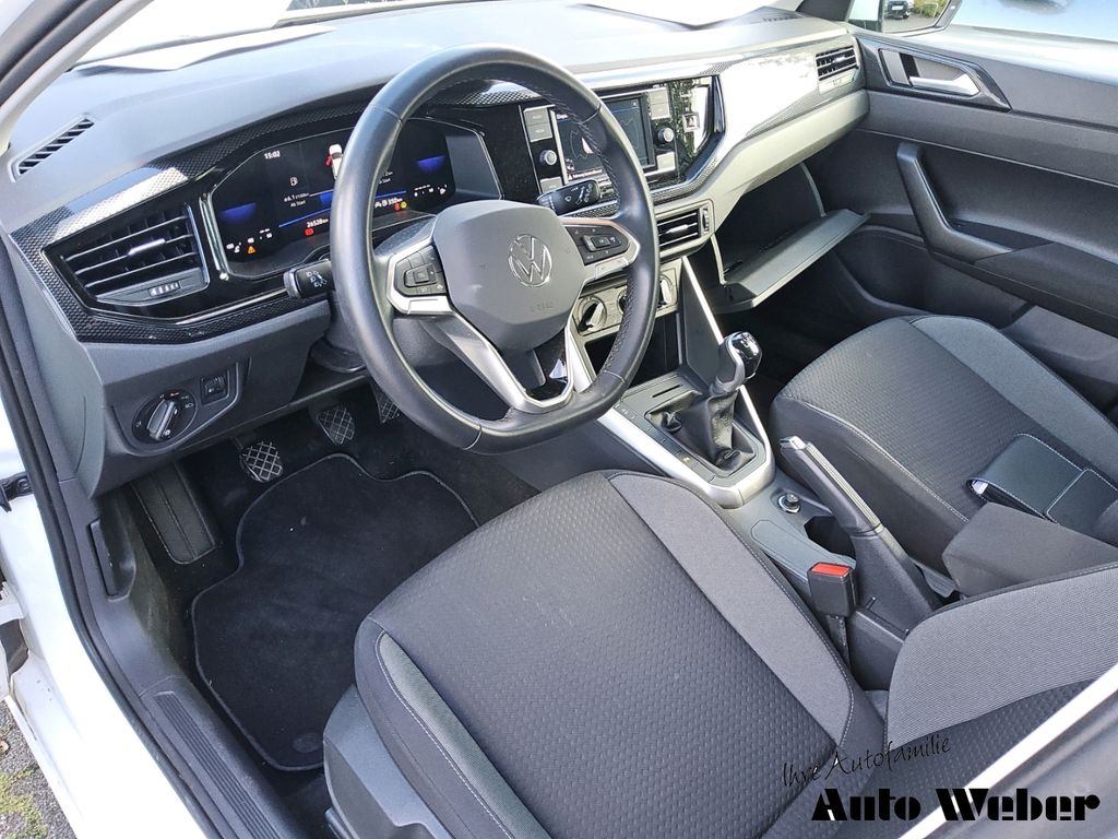 Volkswagen Polo 2023 г. Белый, пробег 26530 км