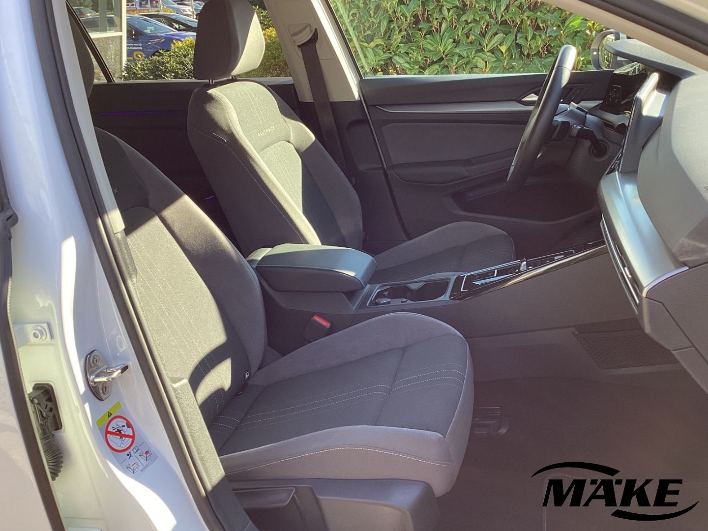 Volkswagen Golf 2025 г. Белый, пробег 52348 км