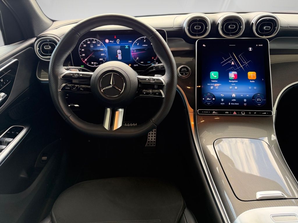 Mercedes-Benz GLC 300 2026 г. Серый, пробег 16238 км