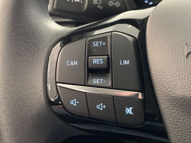 Ford Fiesta 2022 г. Белый, пробег 44000 км