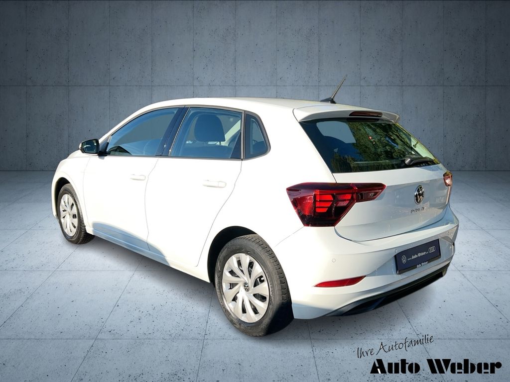 Volkswagen Polo 2023 г. Белый, пробег 57635 км