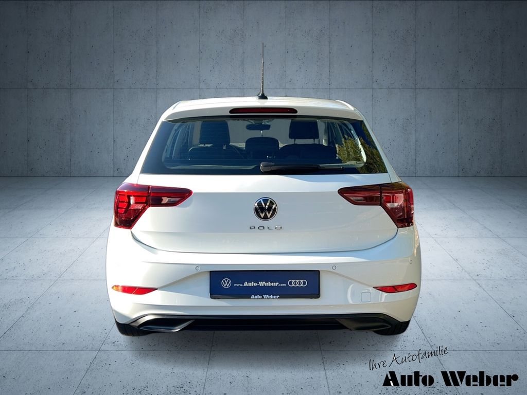 Volkswagen Polo 2023 г. Белый, пробег 57635 км
