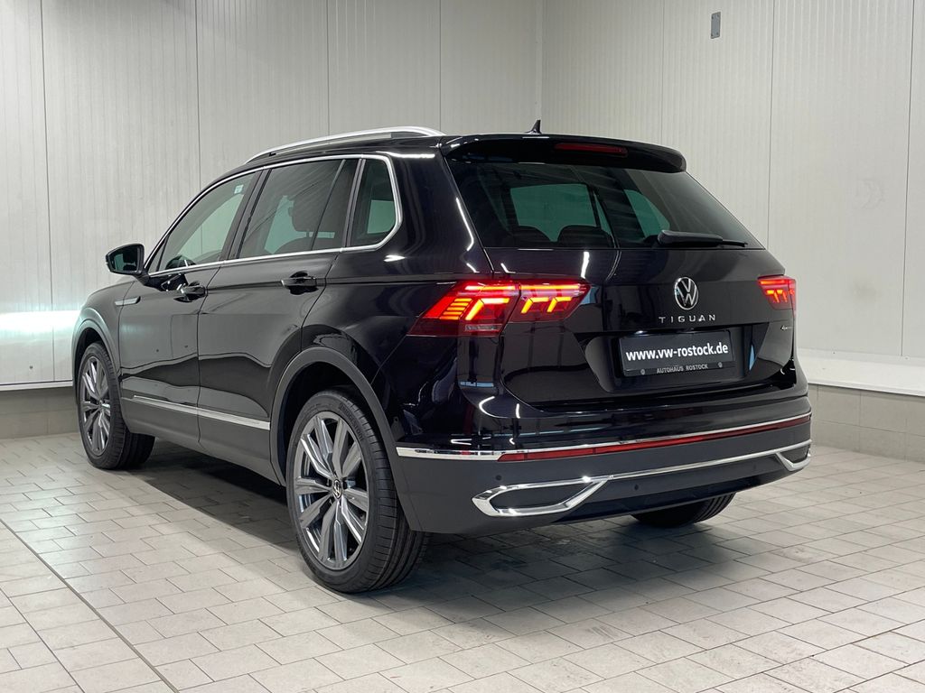 Volkswagen Tiguan 2023 г. Чёрный, пробег 53300 км