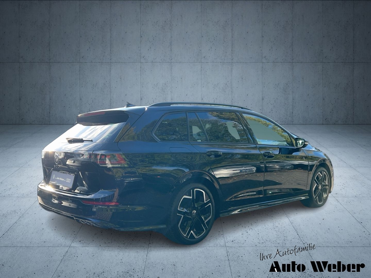Volkswagen Golf 2025 г. Чёрный, пробег 15540 км