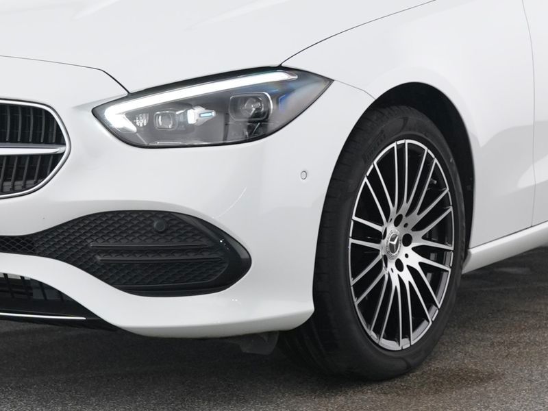 Mercedes-Benz C 300 2021 г. Белый, пробег 13973 км