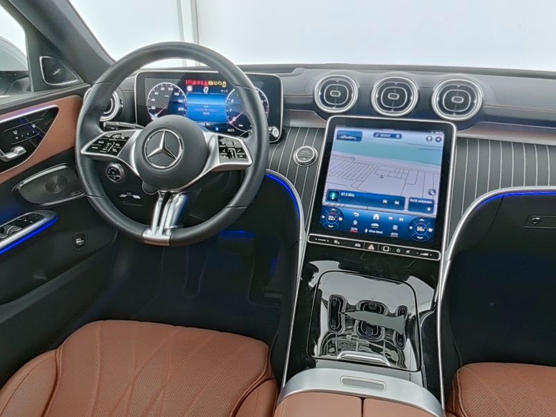 Mercedes-Benz C 200 2021 г. Белый, пробег 9729 км