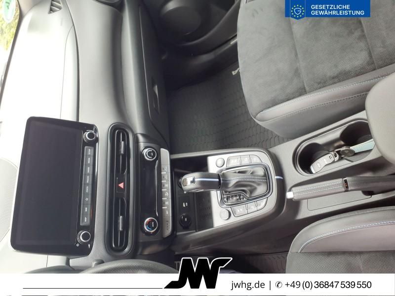 Hyundai Kona 2022 г. Синий, пробег 39992 км