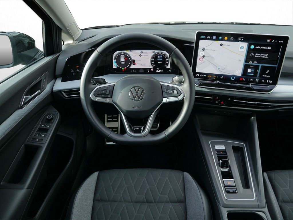 Volkswagen Golf 2025 г. Чёрный, пробег 25465 км