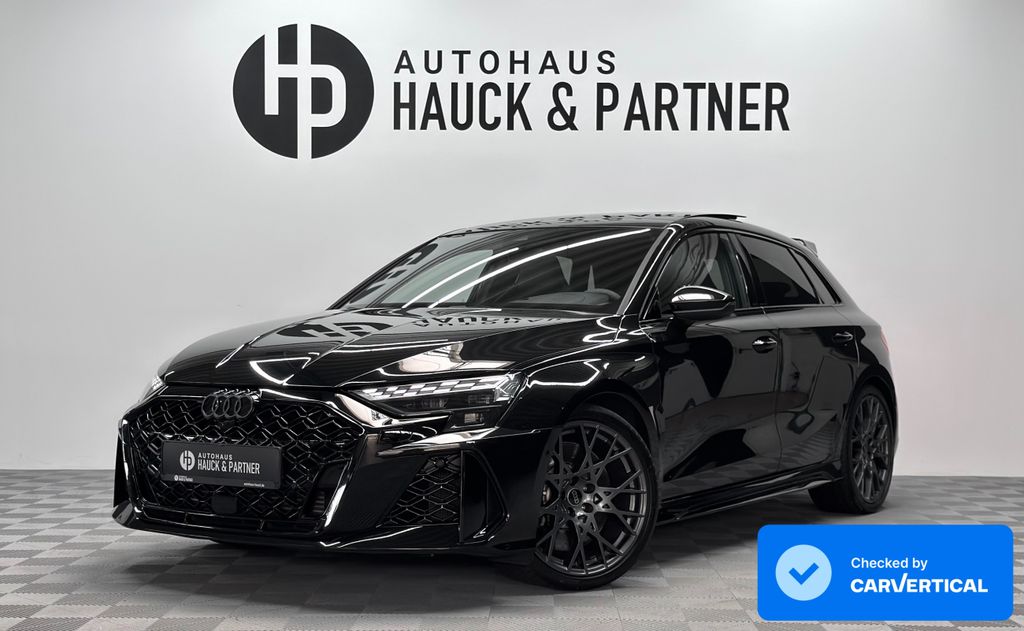 Audi RS3 2025 г. Чёрный, пробег 46000 км