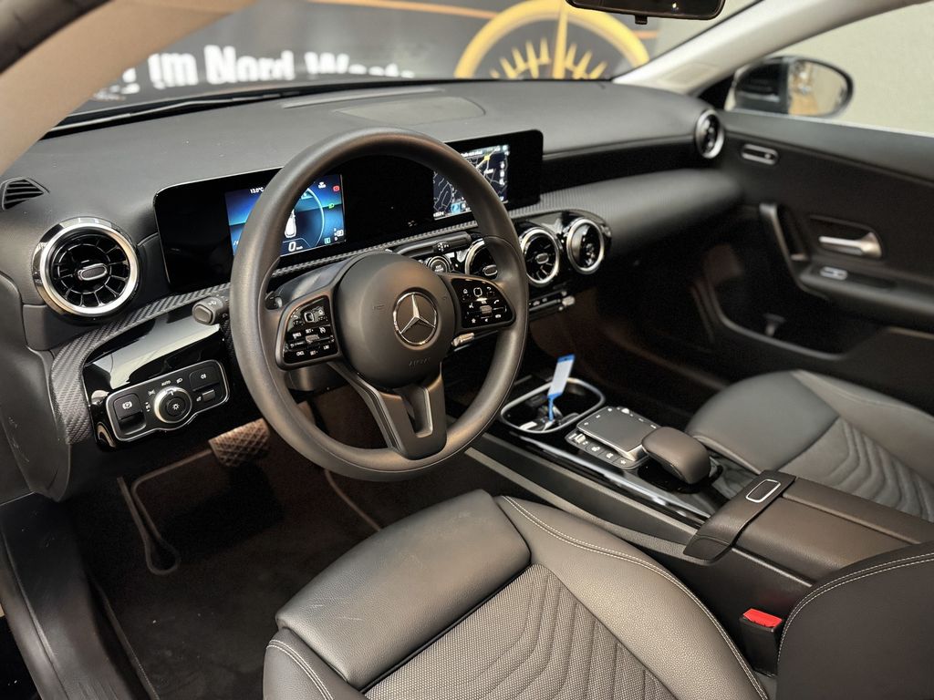 Mercedes-Benz CLA 200 SHOOTING BRAKE 2023 г. Чёрный, пробег 37402 км