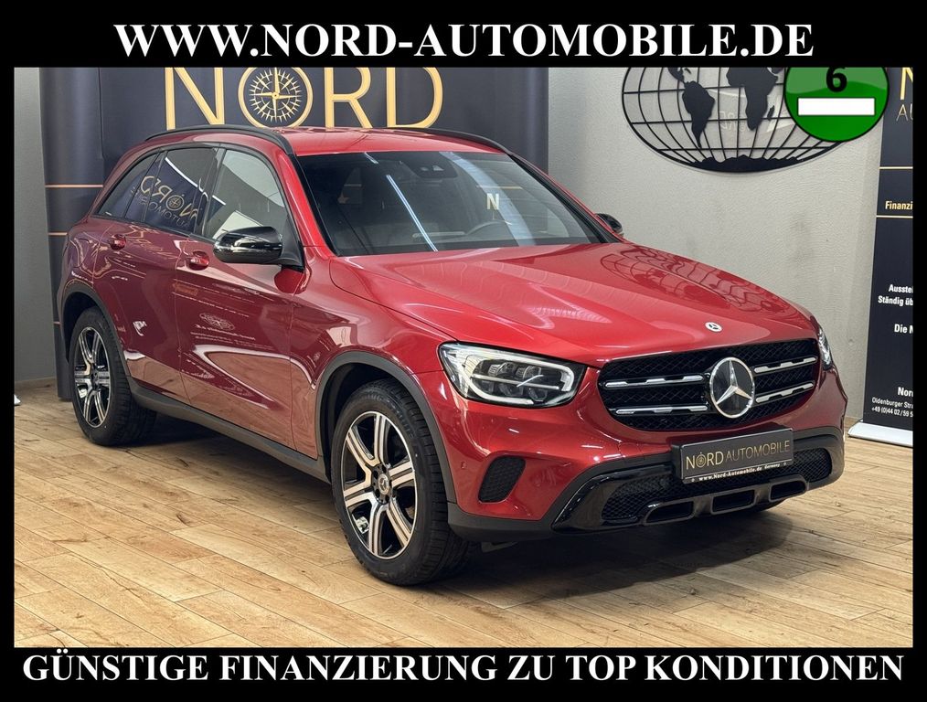 Mercedes-Benz GLC 200 2021 г. Красный, пробег 47209 км