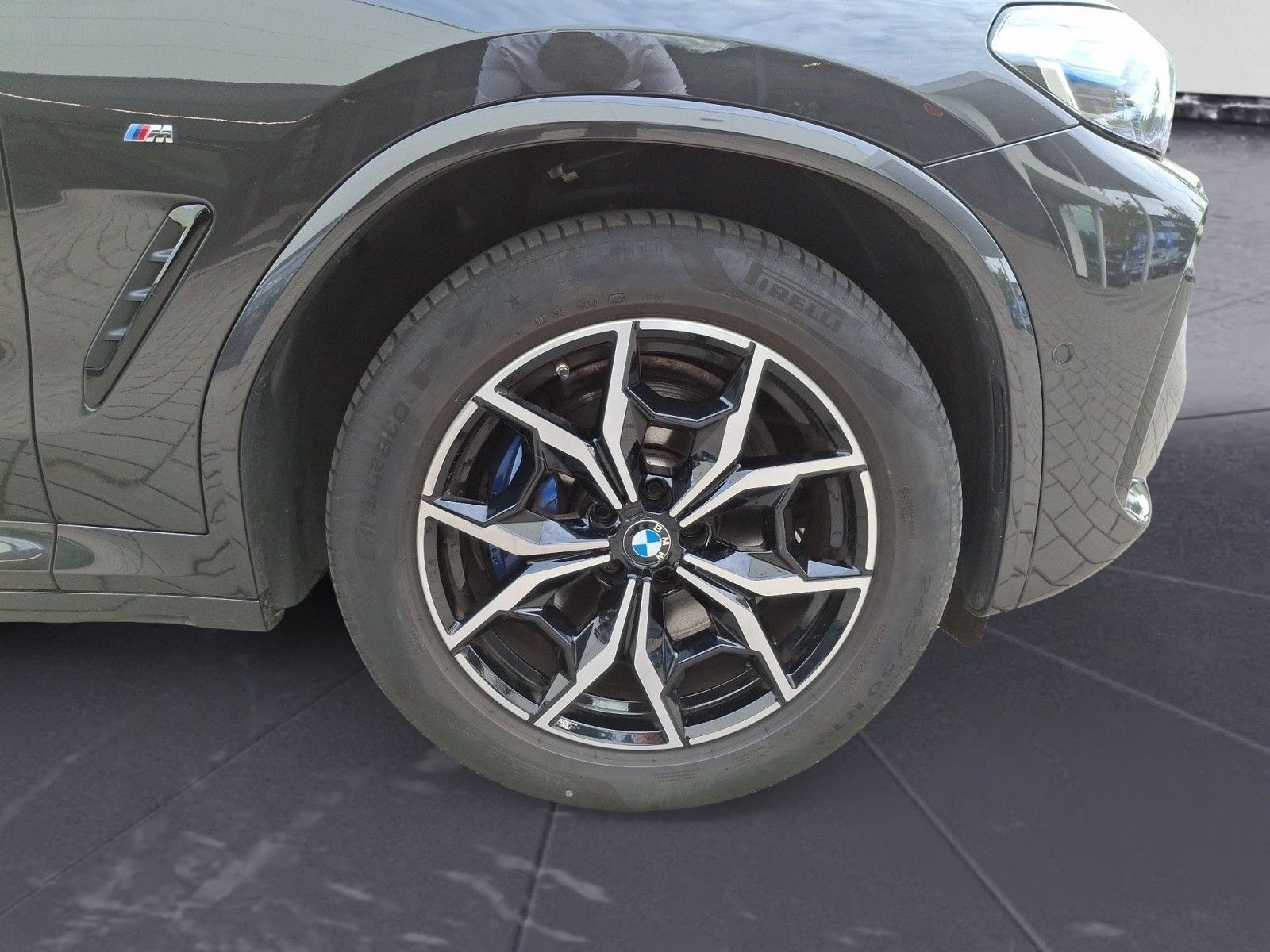 BMW X3 2023 г. Серый, пробег 42877 км