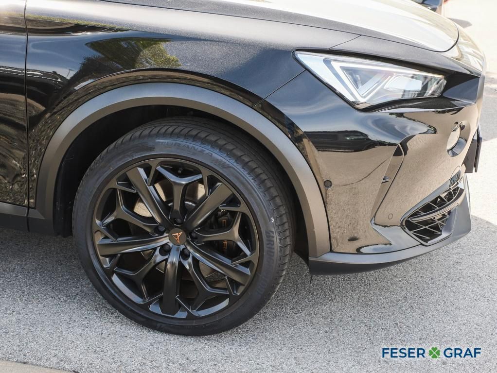 Cupra Formentor 2024 г. Чёрный, пробег 42450 км