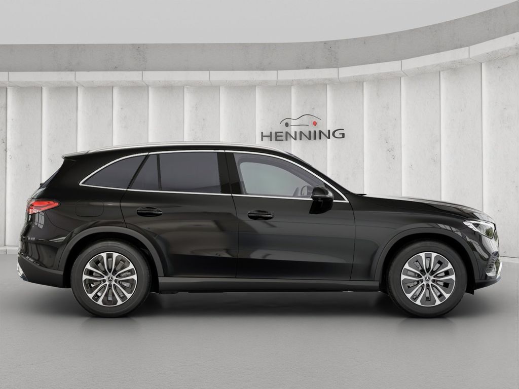 Mercedes-Benz GLC 200 2023 г. Чёрный, пробег 42600 км