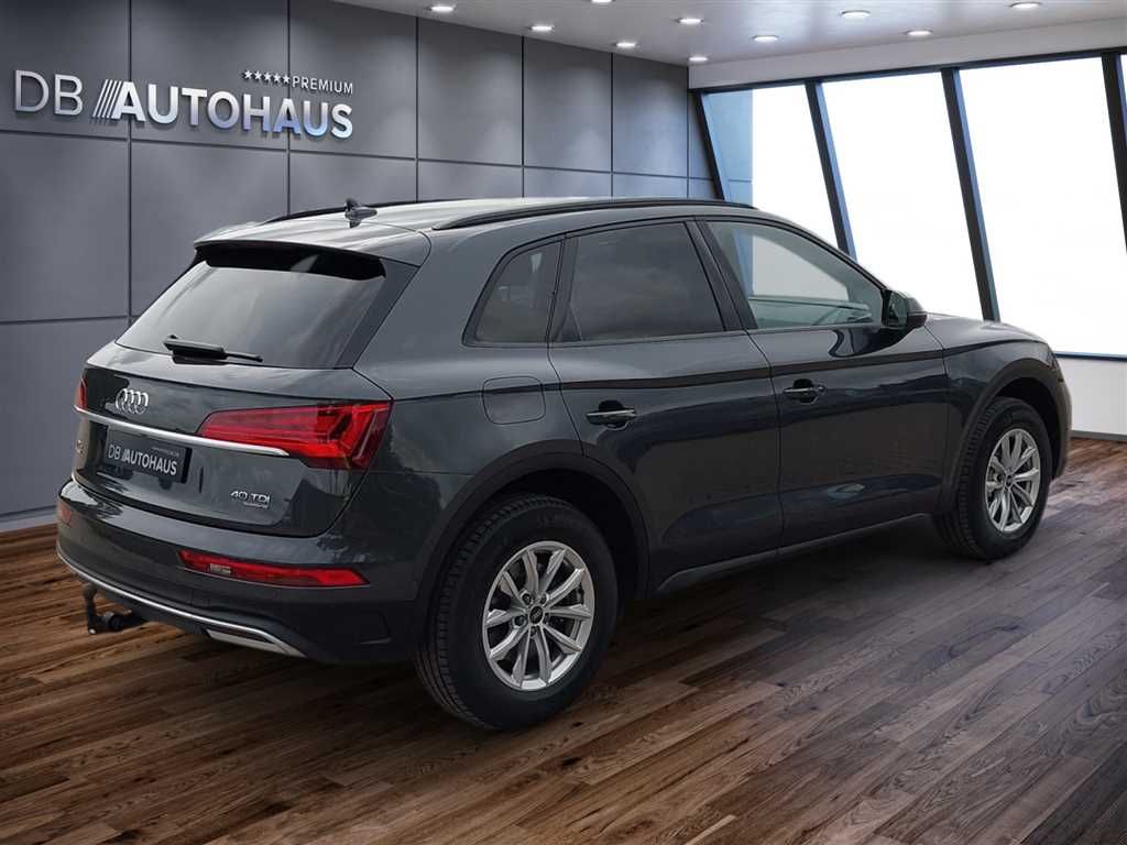Audi Q5 2023 г. Серый, пробег 53419 км