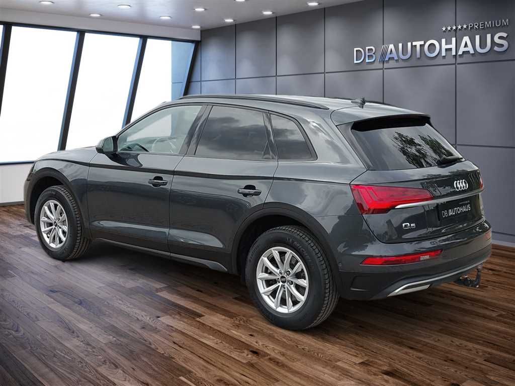 Audi Q5 2023 г. Серый, пробег 53419 км