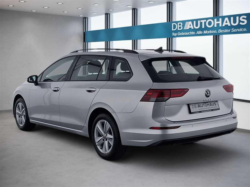 Volkswagen Golf 2023 г. Серебристый, пробег 48727 км